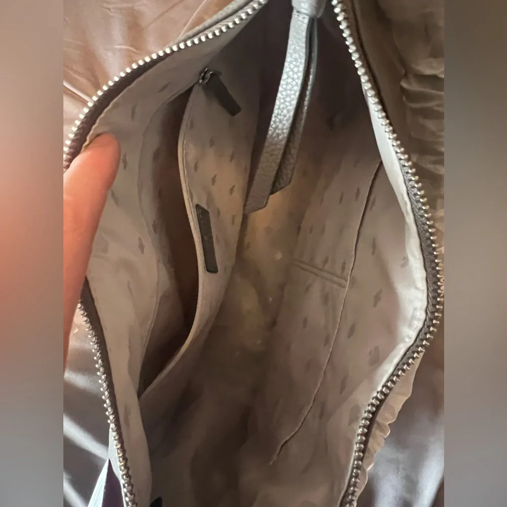 Kate Spade NWT Mulberry Street Vivian Hobo Bag Pebbled Leather Gray - Picture 6 of 8